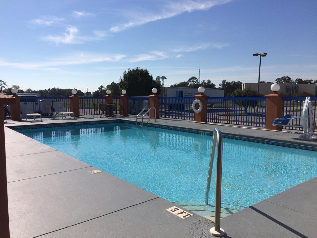Luxury Suites Pensacola Exterior foto